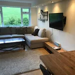 Modern Apartment In London